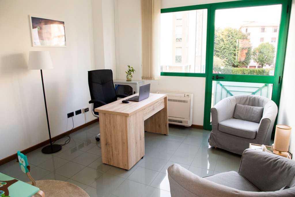 Area colloquio con poltroncine